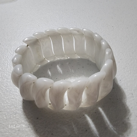 Avon Jewelry - Avon White Stretch Bracelet